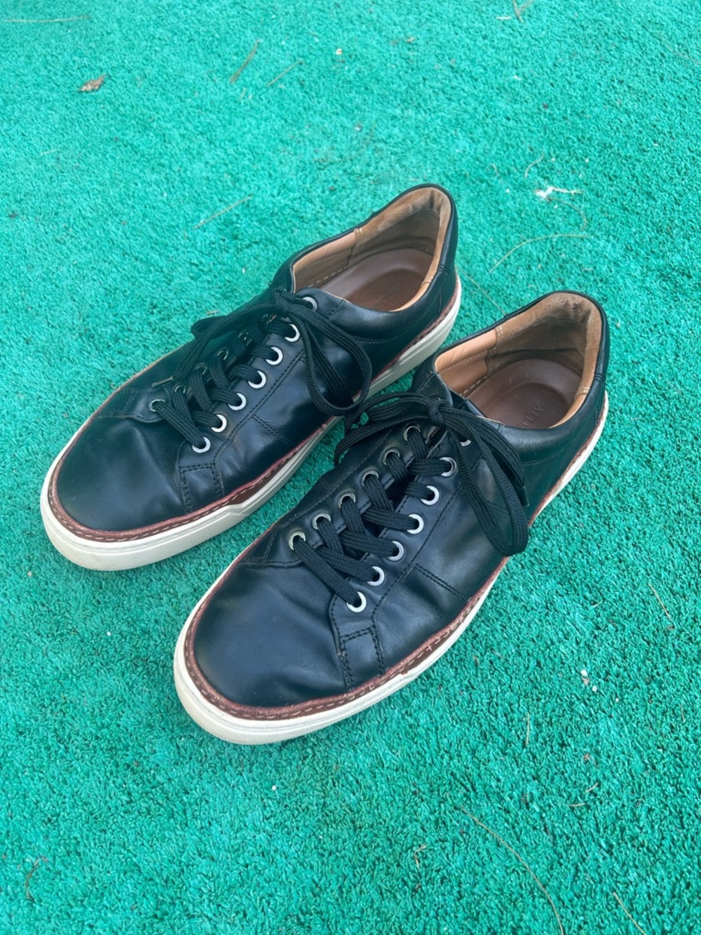 Allen Edmonds Men's Black Leather Low-Top Sneakers